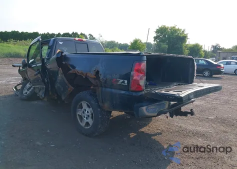 2005 Chevrolet Silverado 1500 Z71 from USA, damaged, VIN 1GCEK14T65E206539